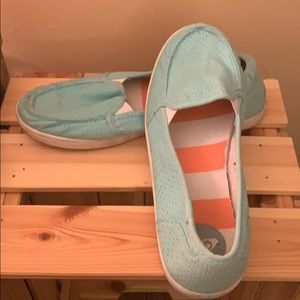 Roxy slip on sneakers 7.5